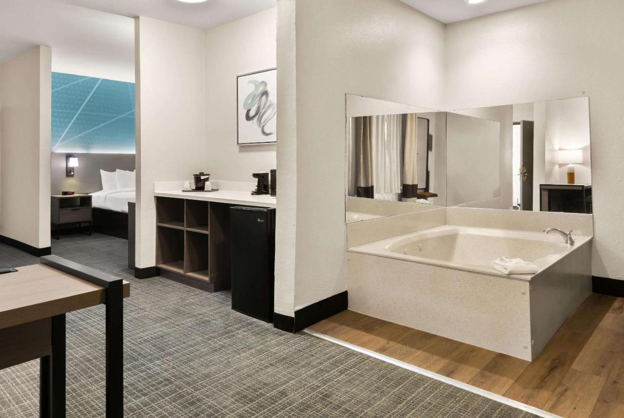 Comfort Suites Fort Worth North Fossil Creek Exteriér fotografie